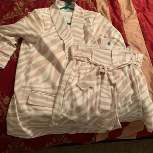 COPY - Fashion Nova short set.  Runs small